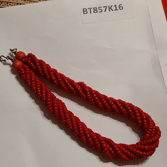 Ladies necklace size small - Picture 7 of 7